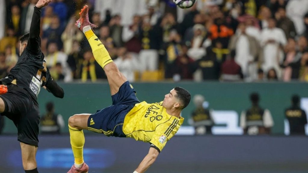 Cristiano Ronaldo sort un ciseau monstrueux avec Al Nassr