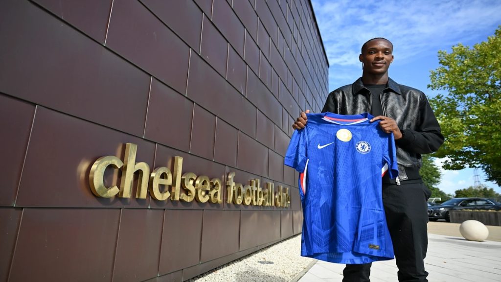 Emanuel Emegha s’offre un contrat géant avec Chelsea