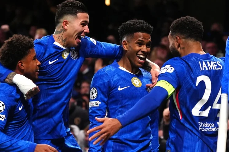 Chelsea veut densifier son milieu pour aborder la deuxième partie de saison avec plus d’options.