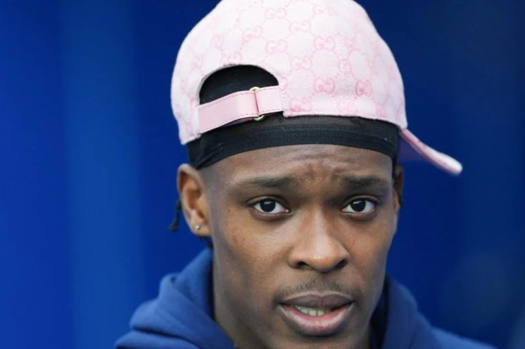 Emanuel Emegha écarté du groupe strasbourgeois après sa remarque maladroite sur la localisation de Strasbourg.