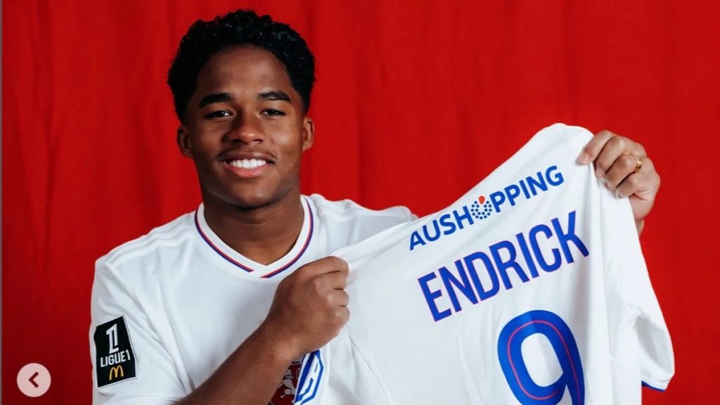 Endrick débarque à Lyon et bat déjà des records