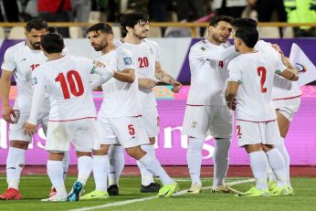 L’Iran agite la menace d’un boycott du Mondial 2026 en réaction aux refus de visas américains pour sa délégation et ses supporters.