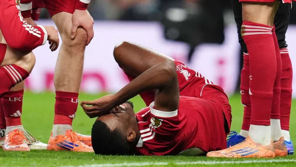 Liverpool redoute une longue absence d’Isak