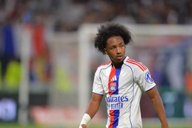 L’Olympique lyonnais fait face à un déficit historique de plus de 200 M€ sur la saison 2024-2025.