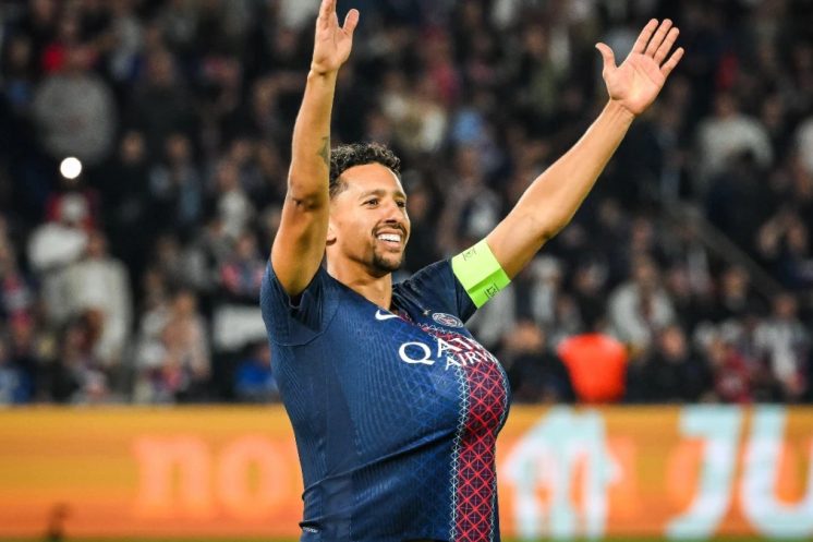 Marquinhos au micro de RTL, où il évoque son souhait d’obtenir la nationalité française.