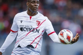 River Plate pense à Balotelli