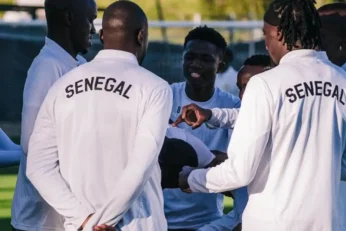 Jean-Luc Vannuchi, sélectionneur des U19, aurait été envoyé par la FFF à la CAN pour observer le Sénégal et alimenter le travail du staff des Bleus.