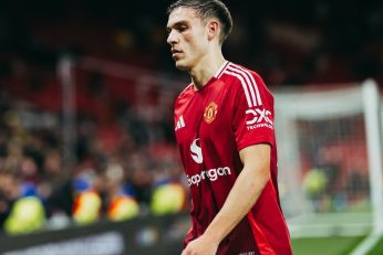 Manuel Ugarte est annoncé dans le viseur de l’OL pour un renfort au milieu.