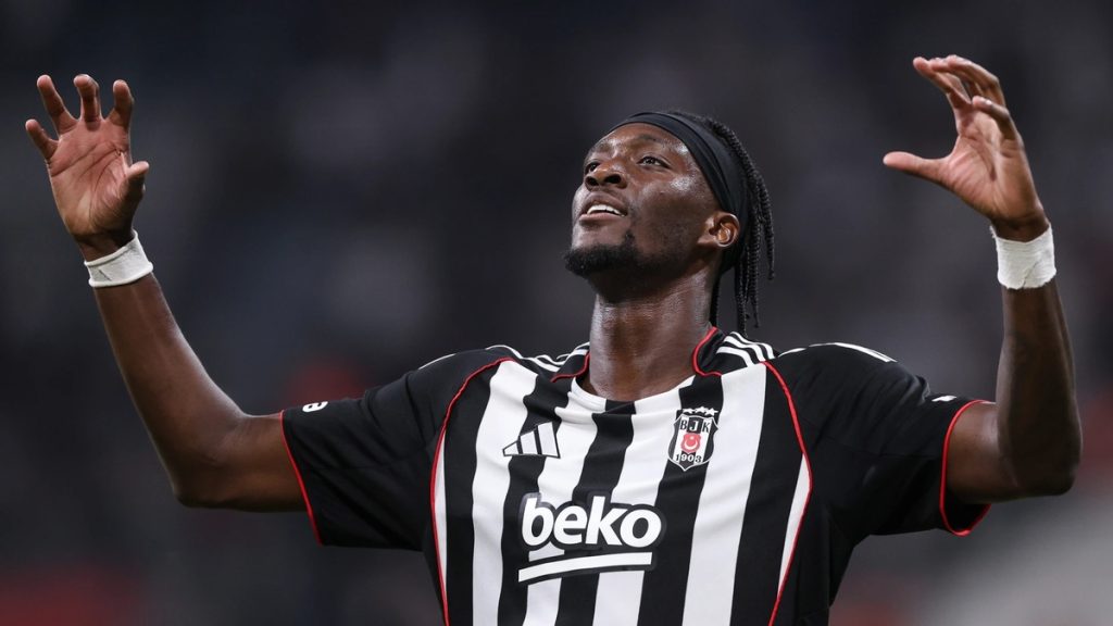 Aston Villa pense à Tammy Abraham pour un retour surprise en Premier League