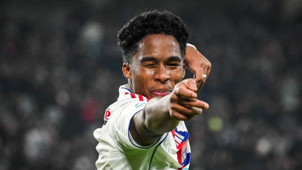 Endrick marque dès sa première, Lyon renverse Lille et file en huitièmes
