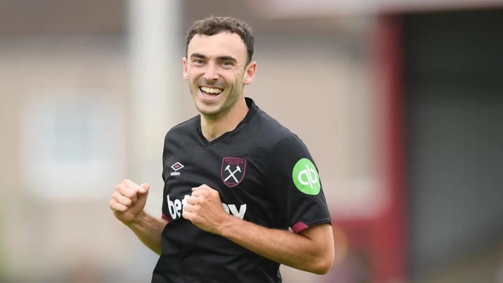 West Ham officialise le départ d’Andy Irving vers le Sparta Prague