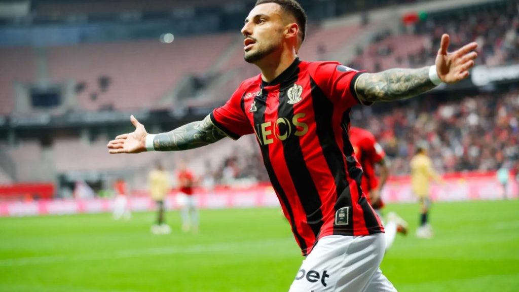 Jonathan Clauss prolonge à Nice jusqu’en 2028