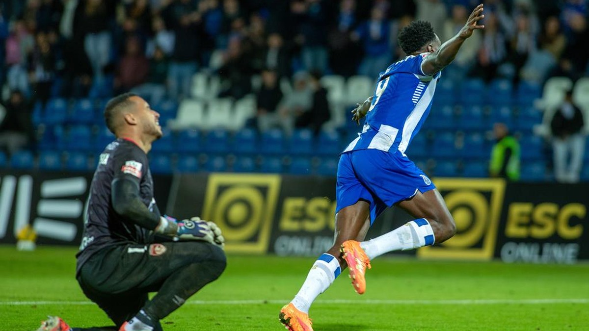 Francesco Farioli et le FC Porto sur une première moitié de saison historique en championnat.