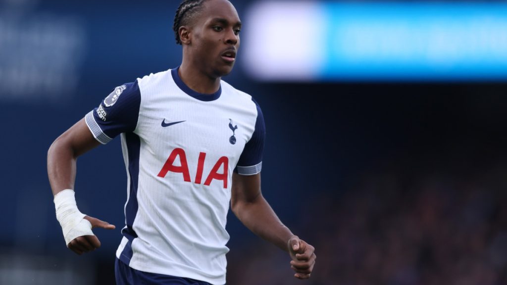 Le Paris FC s’intéresse à Mathys Tel