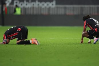 Joueurs de Nice et entraîneur en plein doute après une nouvelle contre-performance en Ligue 1.