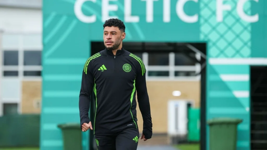 Alex Oxlade Chamberlain signe au Celtic