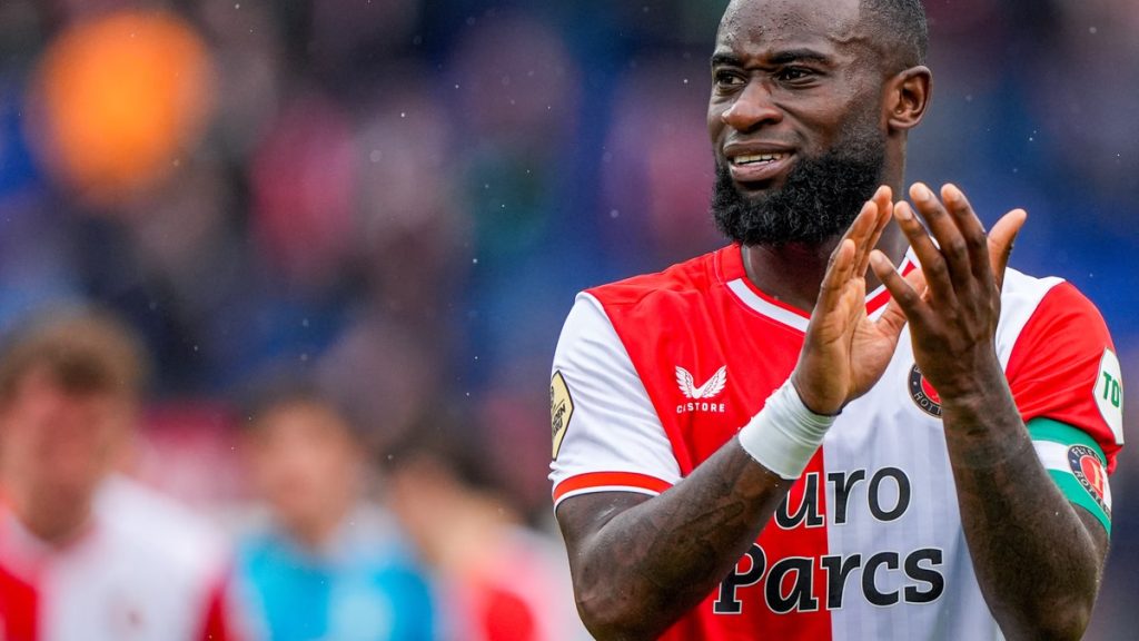 Liverpool se penche sur Geertruida en toute fin de mercato