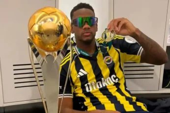 Jhon Durán est annoncé au Zenit en prêt jusqu’à la fin de la saison.