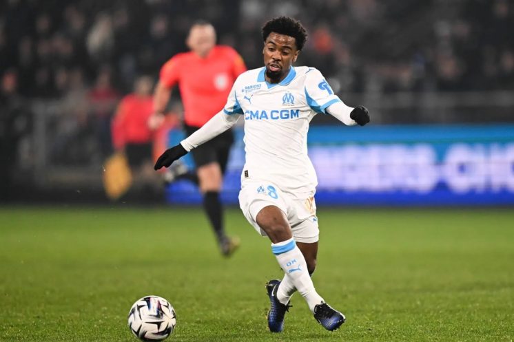 Angel Gomes se rapproche de Wolverhampton dans le cadre d’un prêt avec option