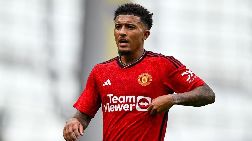 Manchester United prépare déjà la sortie de Jadon Sancho cet été