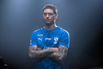 Darwin Núñez sous les couleurs d’Al Hilal, au centre d’un ajustement majeur dans l’effectif du club.