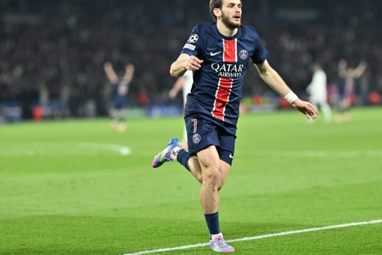 Arsenal suit de près la situation de Kvaratskhelia pour le prochain mercato.