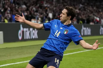 Federico Chiesa fait son retour dans la liste de l’Italie pour les barrages de qualification au Mondial 2026.