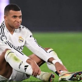 Kylian Mbappé pourrait être absent environ six semaines après une blessure au genou.