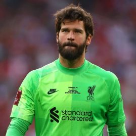Liverpool a sécurisé l’avenir immédiat d’Alisson en activant son option jusqu’en 2027.