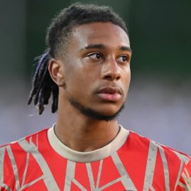 Michael Olise célèbre une saison exceptionnelle sous les couleurs du Bayern Munich, portée par des chiffres déjà impressionnants.