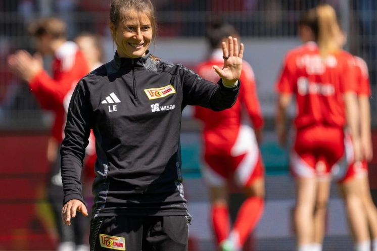Marie-Louise Eta devient la première femme entraîneure de l’histoire de la Bundesliga avec l’Union Berlin.
