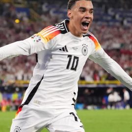 Jamal Musiala a clairement répondu à Oliver Kahn au sujet de sa participation à la Coupe du monde.