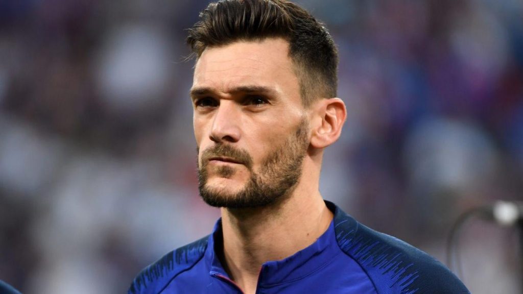 Hugo Lloris n’écarte pas totalement un retour chez les Bleus