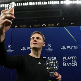 Manuel Neuer n’a pas encore prolongé jusqu’en 2027, mais le Bayern envisage bien de poursuivre l’aventure avec son gardien légendaire.