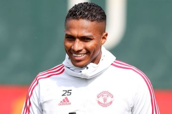 Antonio Valencia reprend donc du service en Angleterre, dans un retour surprise qui ravive de beaux souvenirs à Manchester.