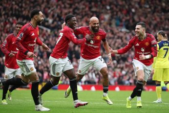 Manchester United a fait un grand pas vers la Ligue des champions après son succès à Chelsea.