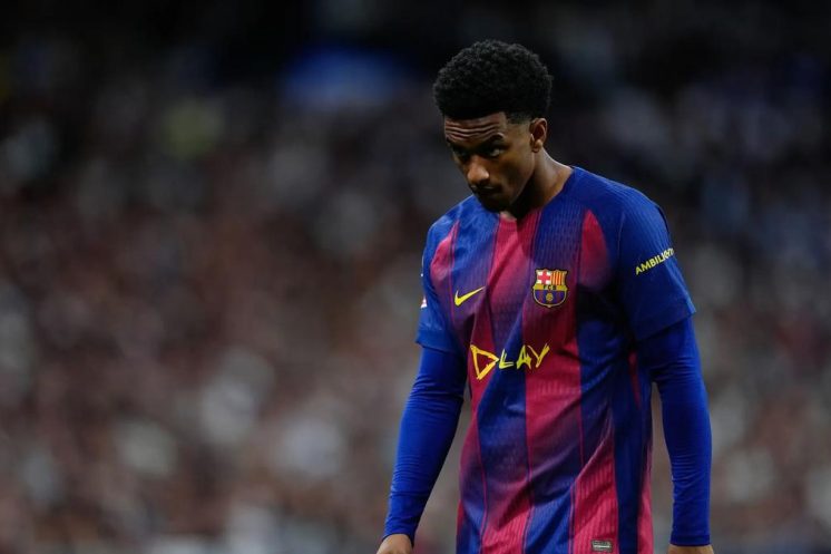 Alejandro Balde reste au cœur des rumeurs mercato autour du FC Barcelone.