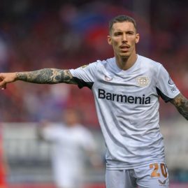 Alejandro Grimaldo aurait trouvé un accord avec Besiktas, mais le Bayer Leverkusen réclame au moins 20 millions d’euros.