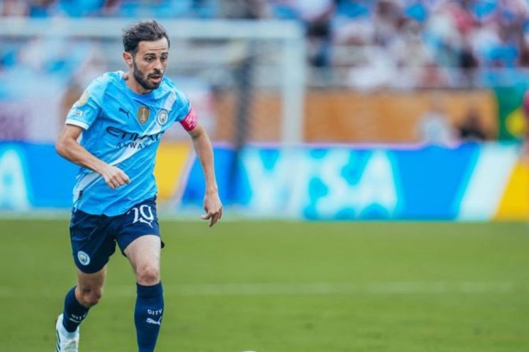 Bernardo Silva s’apprête à quitter Manchester City après neuf saisons marquées par de nombreux titres et des performances de haut niveau.