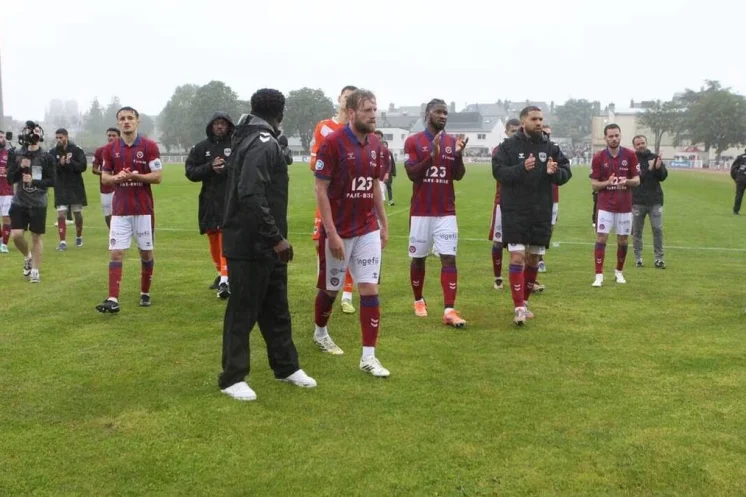 Bordeaux reste en National 2 après avoir manqué la montée lors de la dernière journée.