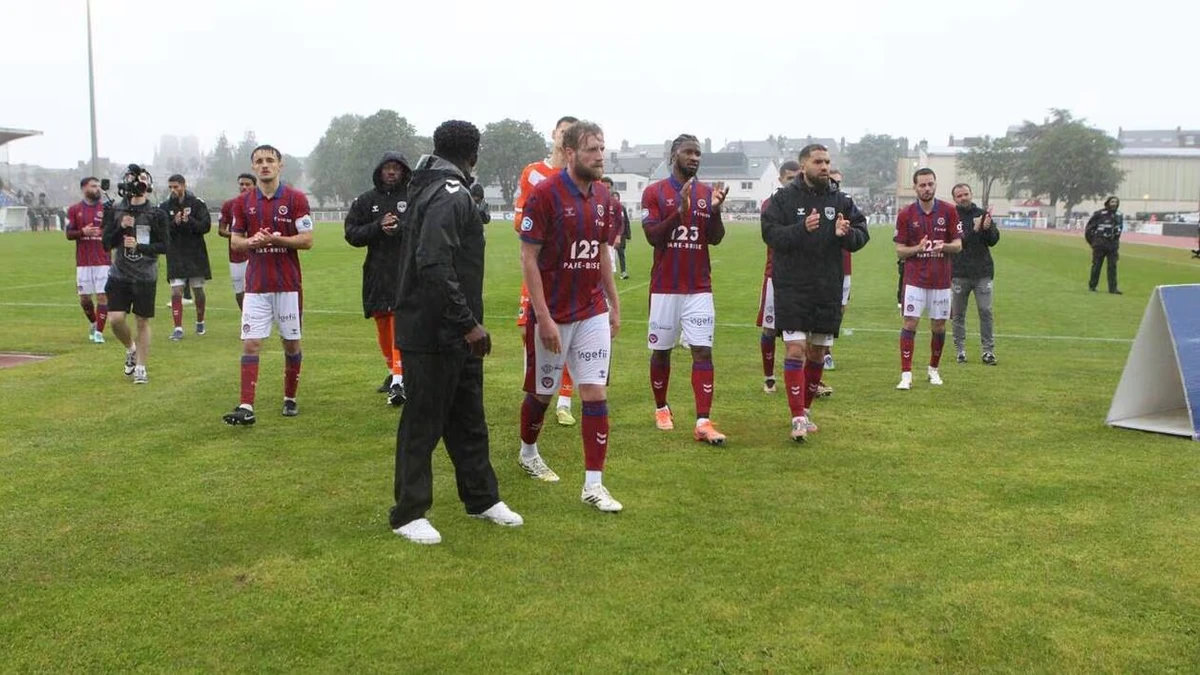 Bordeaux reste en National 2 après avoir manqué la montée lors de la dernière journée.