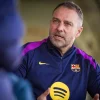 Hansi Flick prolonge avec le FC Barcelone jusqu’en juin 2028.