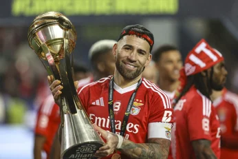 Nicolas Otamendi va quitter Benfica librement après six saisons au club.