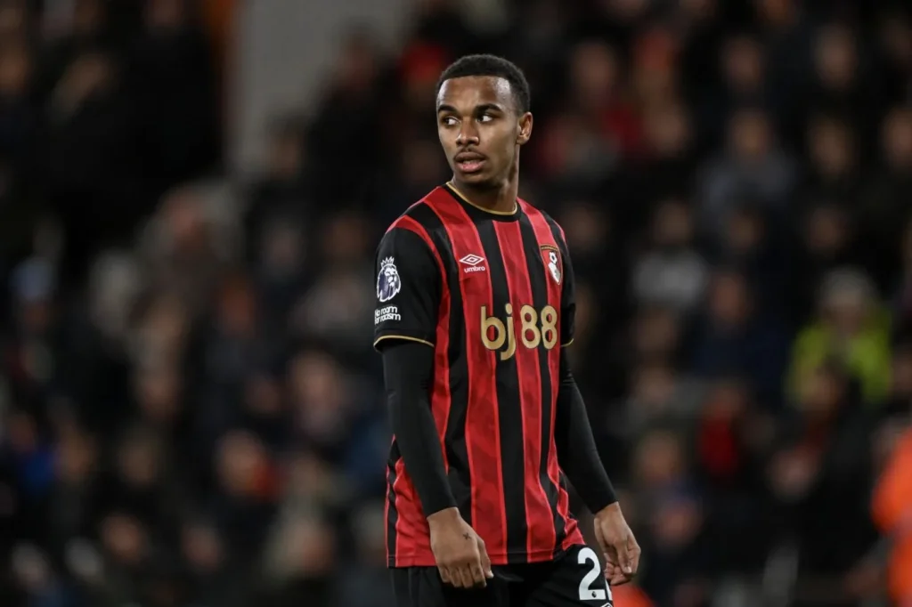Bournemouth ferme la porte pour Eli Junior Kroupi