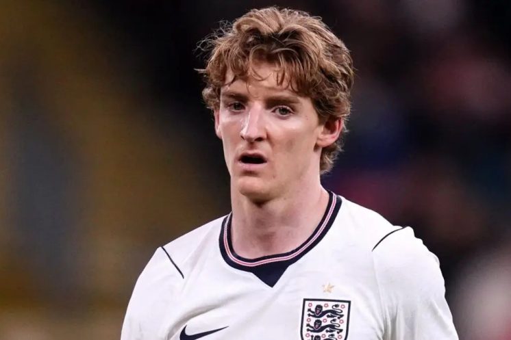 Anthony Gordon va quitter Newcastle pour rejoindre le FC Barcelone dans un transfert estimé à 80 millions d’euros bonus compris.