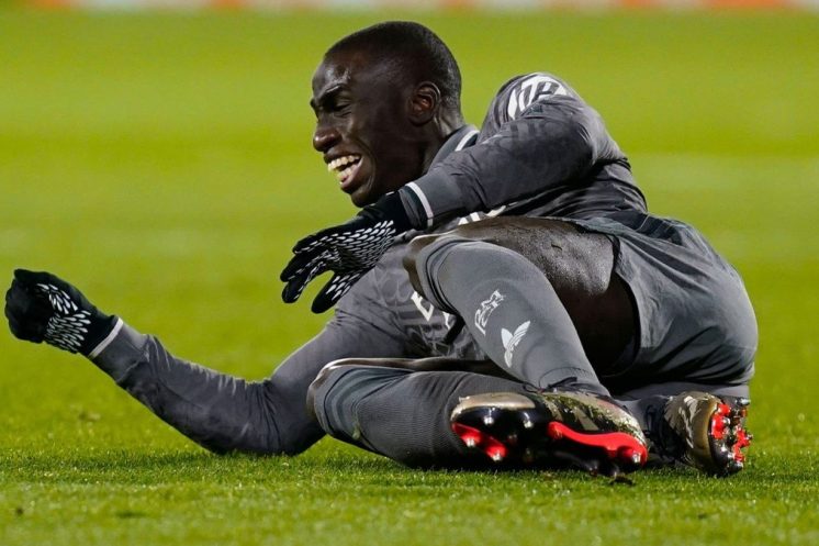 Ferland Mendy pourrait être éloigné des terrains pendant plusieurs mois après une grave blessure.