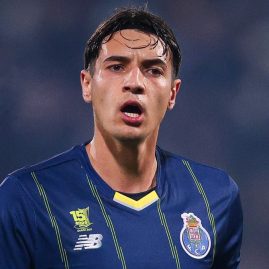 Jakub Kiwior poursuit son aventure avec le FC Porto après son départ définitif d’Arsenal.