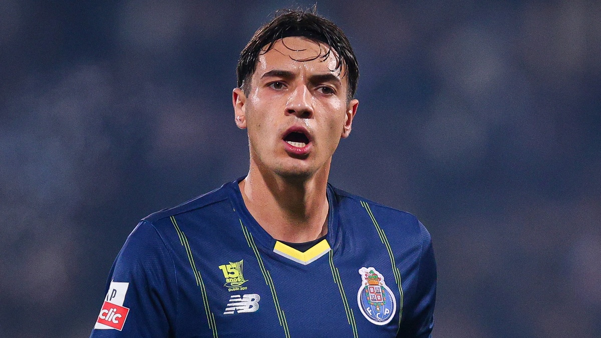 Jakub Kiwior poursuit son aventure avec le FC Porto après son départ définitif d’Arsenal.