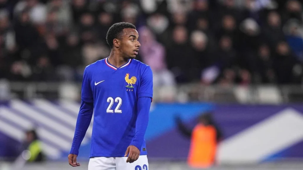 Le Portugal a tenté d’attirer Eli Junior Kroupi