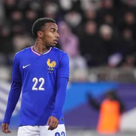 Eli Junior Kroupi a été approché par le Portugal, mais il veut représenter la France.